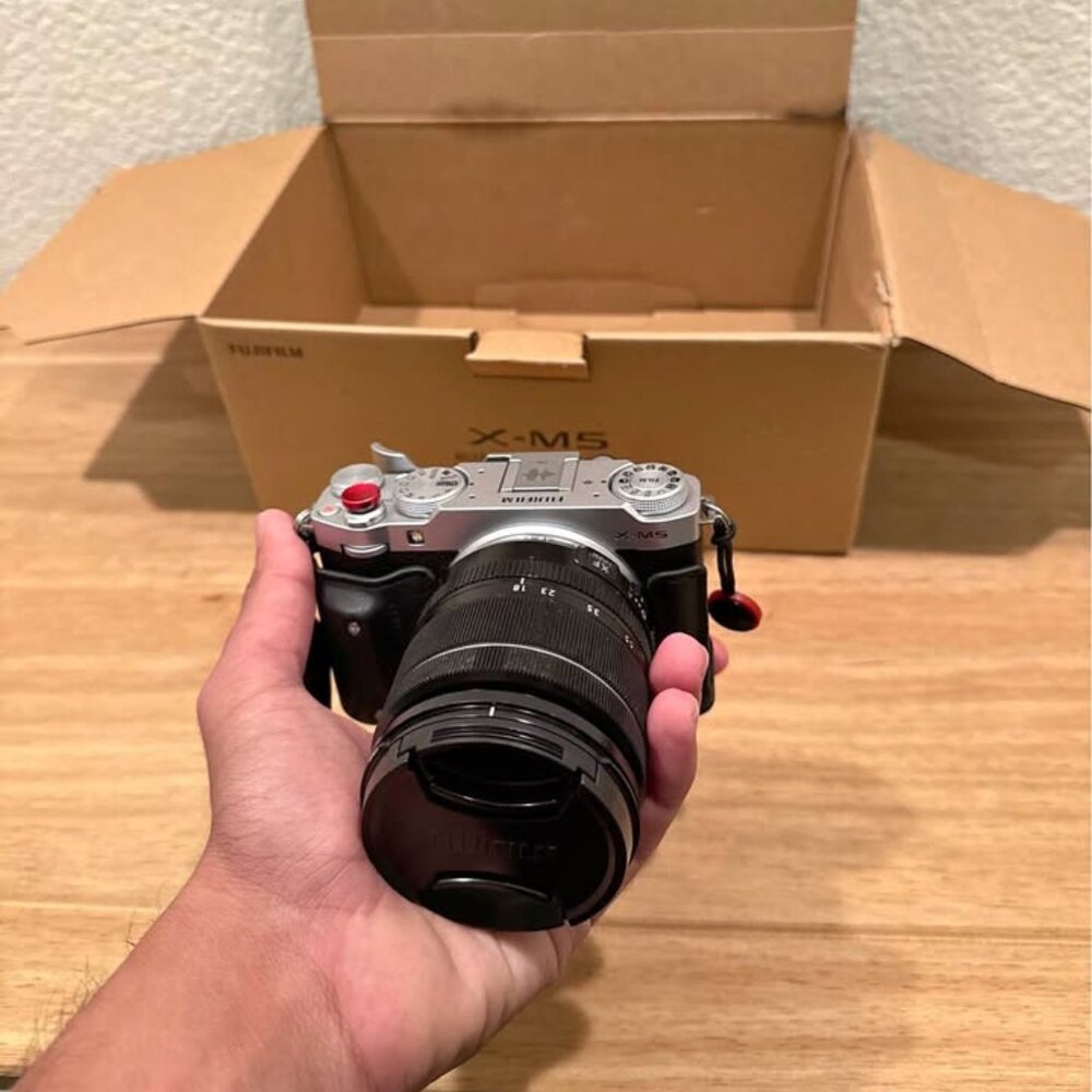 FujiFilm XM-5 Bundle + XF 18-55mm f/2.8-4 + Sigma 30mm lens